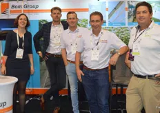 Three companies gathering in the booth of Bom Group. In the picture from left to right: Tessa Naus and Mathieu van de Sande of PlantLab, John Meijer and Ton Versteeg of Bom Group and Abe Wiebe (Universal Fabricating)